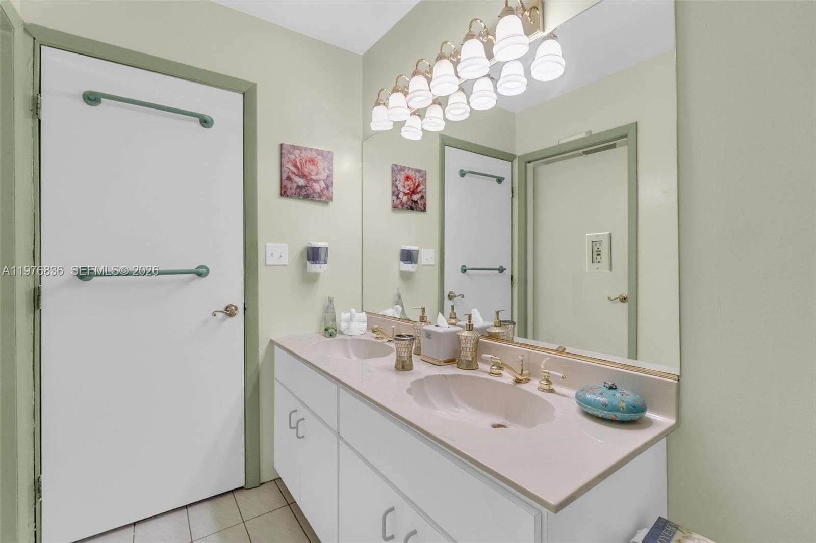 18201 SW 87th Ave, Palmetto Bay FL 33157 — 14