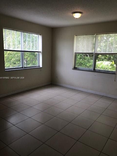 843 SW 13th AV # 201, Miami FL 33135 — 6