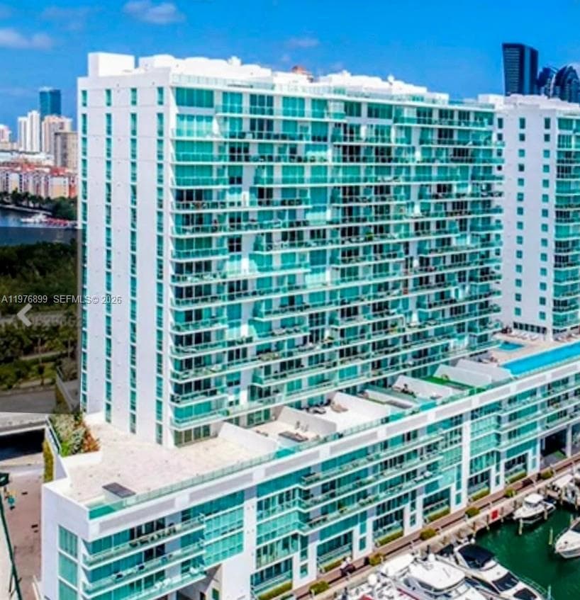400 Sunny Isles Blvd # 4, Sunny Isles Beach FL 33160 — 1