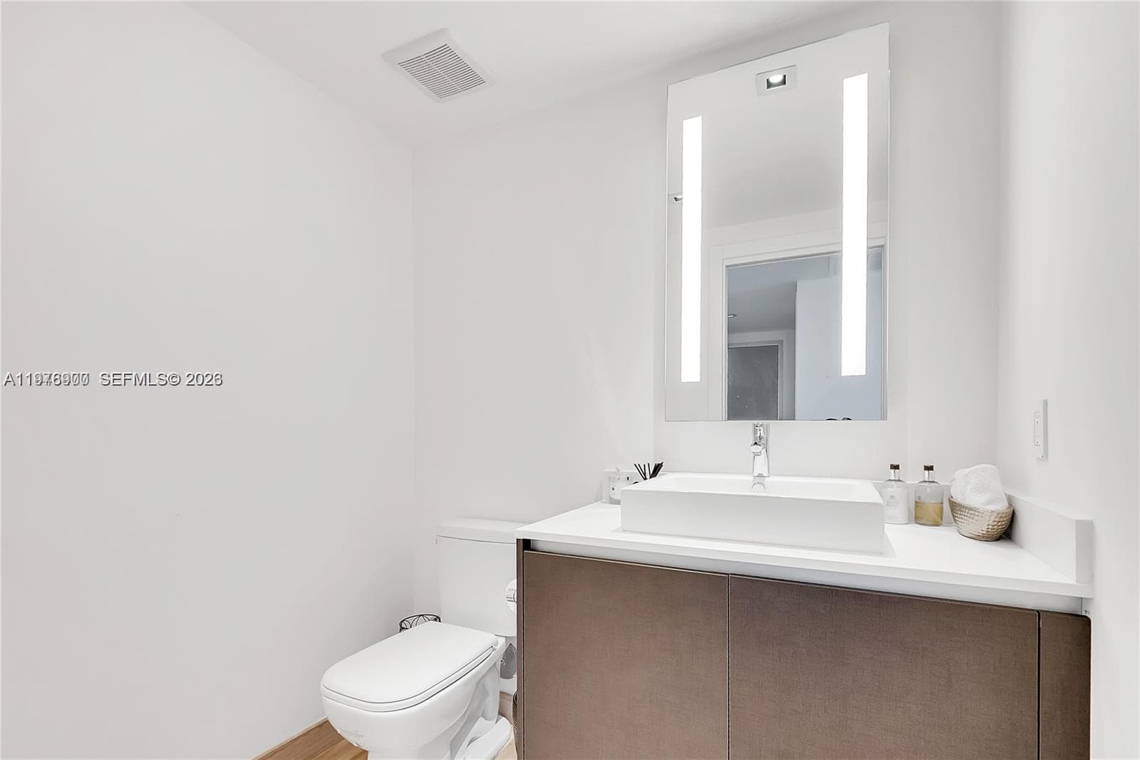 1451 Brickell Ave # 904, Miami FL 33131 — 10