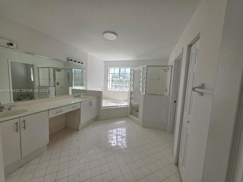 11525 NW 71st St, Doral FL 33178 — 11