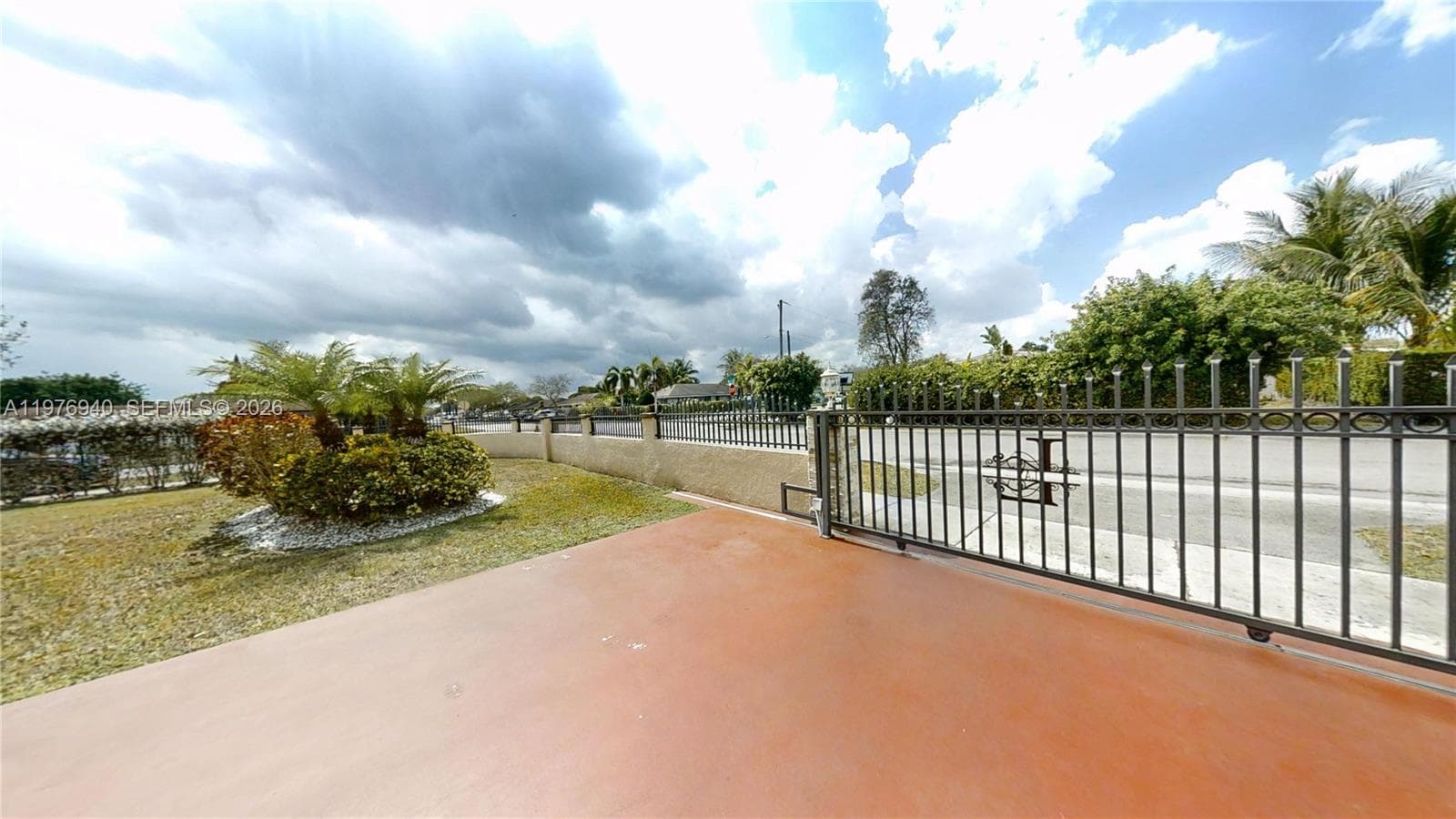 705 NW 8th Ave, Florida City FL 33034 — 23
