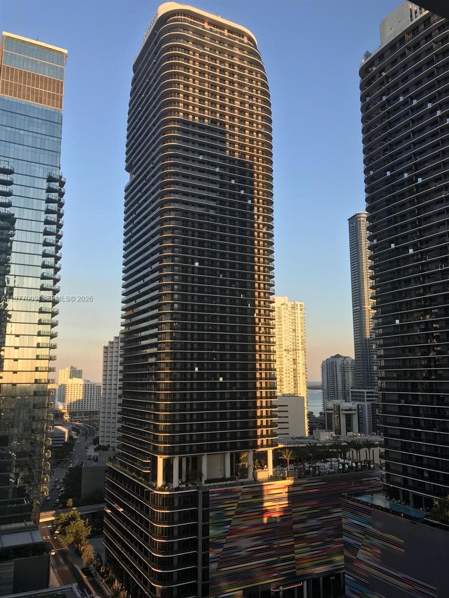 801 S Miami Ave # 1705, Miami FL 33131 — 1