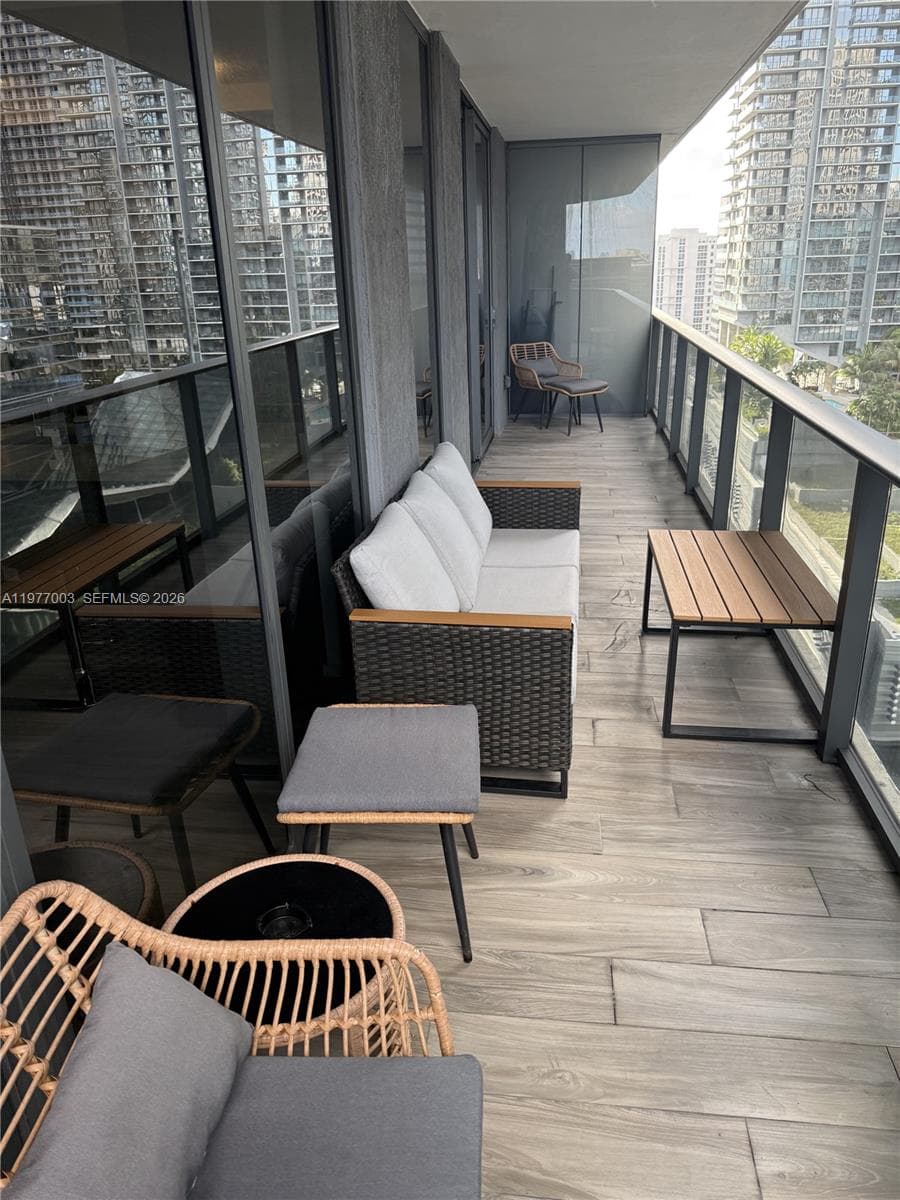 801 S Miami Ave # 1705, Miami FL 33131 — 34