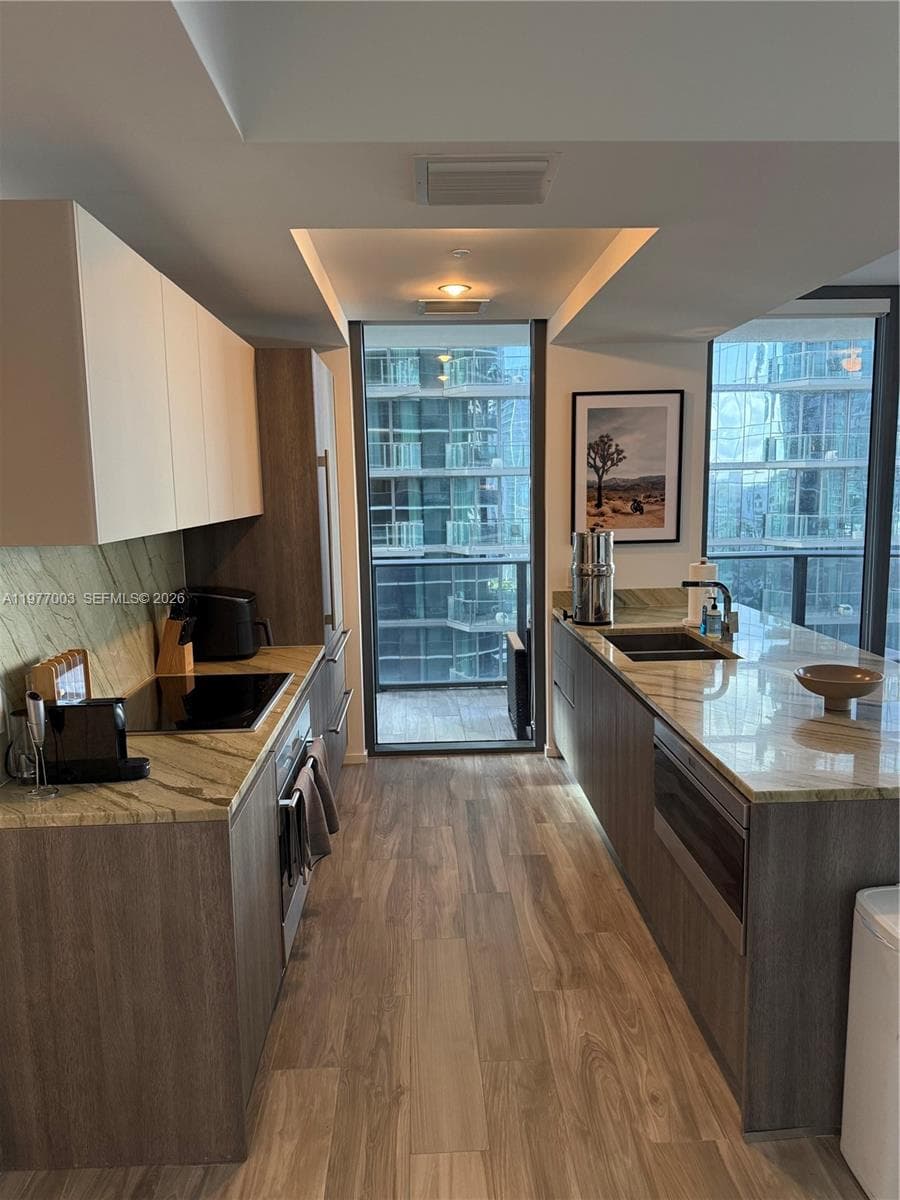 801 S Miami Ave # 1705, Miami FL 33131 — 15