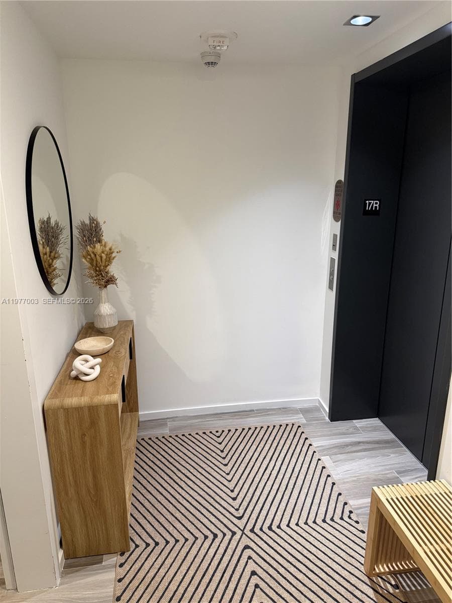 801 S Miami Ave # 1705, Miami FL 33131 — 29