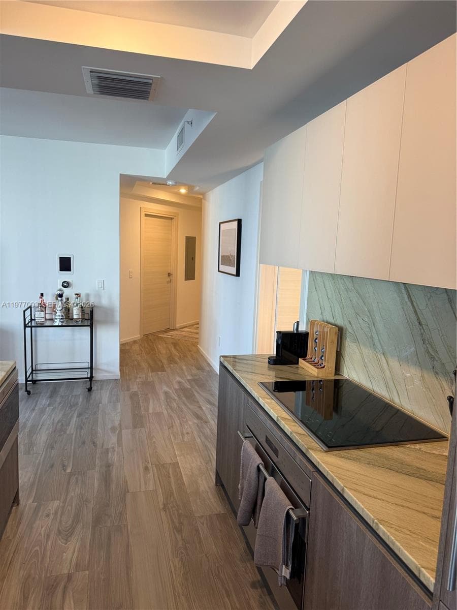 801 S Miami Ave # 1705, Miami FL 33131 — 21