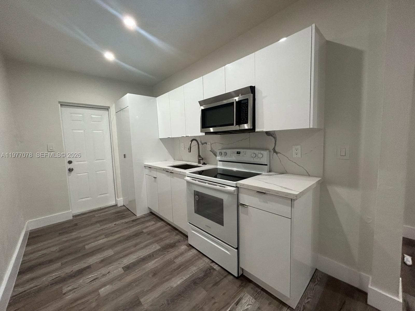 2929 NW 47th St # 2, Miami FL 33142 — 12