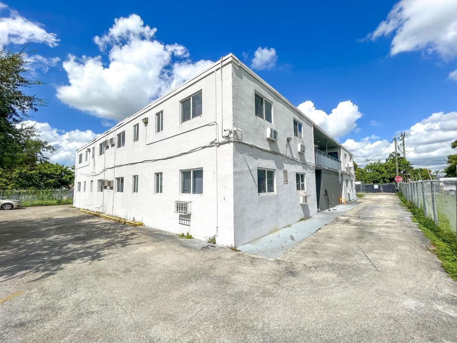 734 NW 80th Street, Miami FL 33150 — 11
