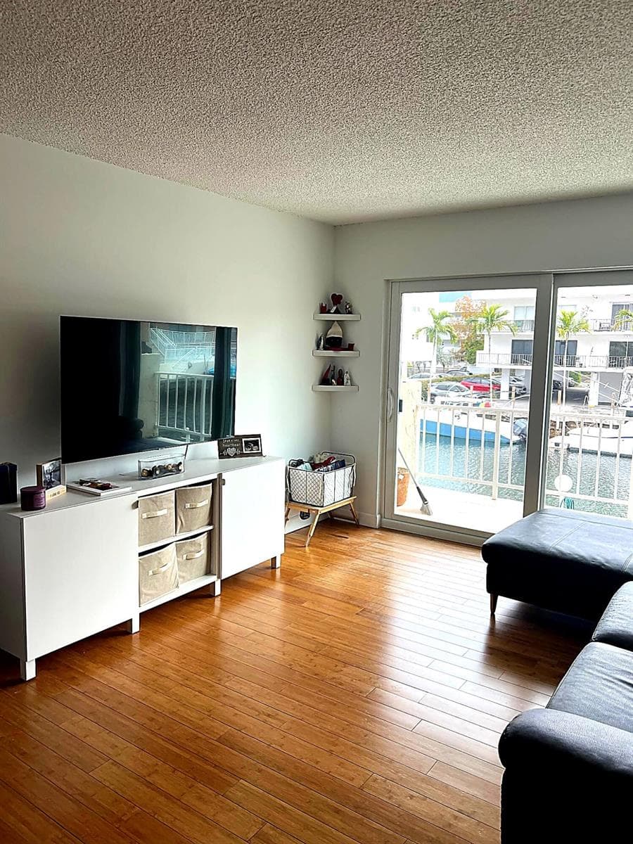 3522 NE 171st Street # 202, North Miami Beach FL 33160 — 3