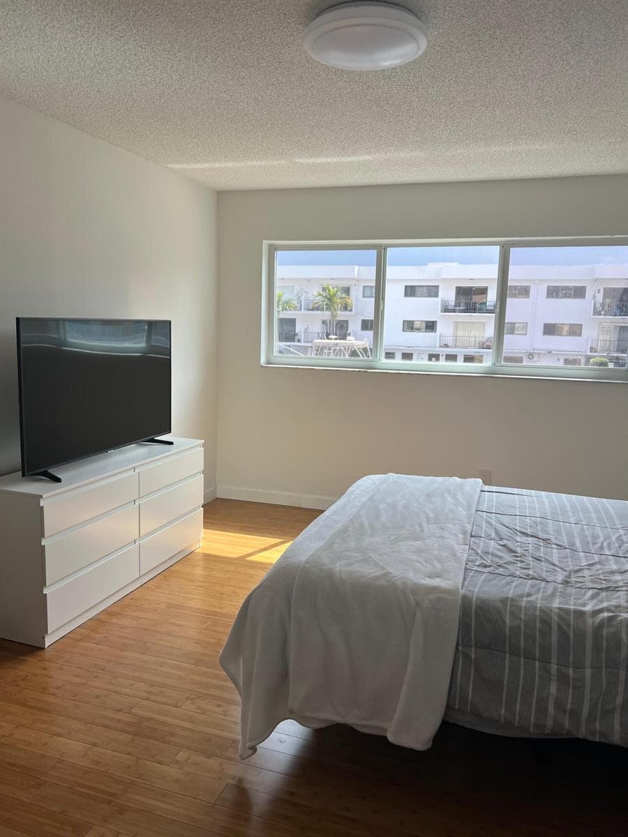 3522 NE 171st Street # 202, North Miami Beach FL 33160 — 19
