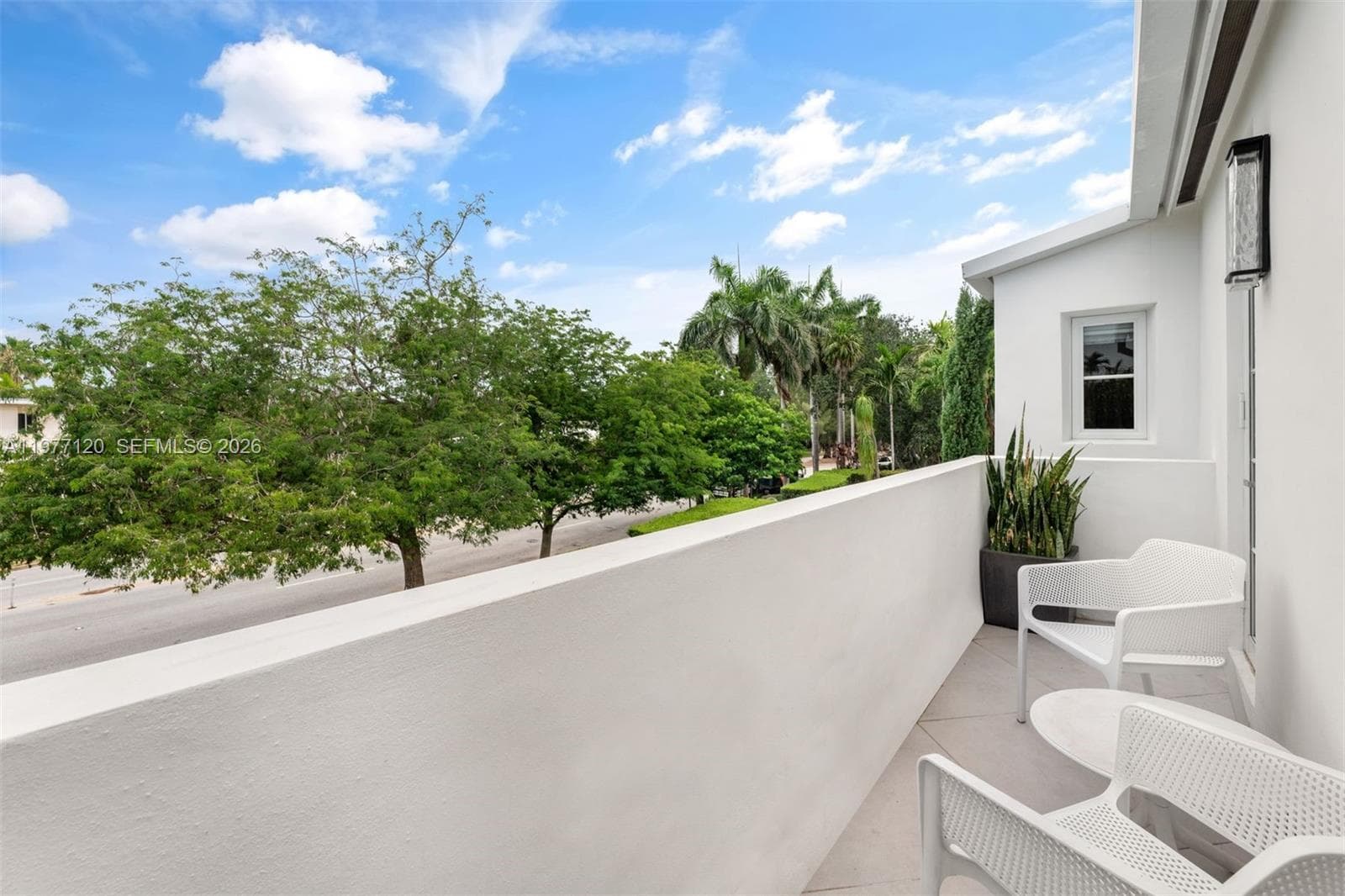 2887 Pine Tree Dr, Miami Beach FL 33140 — 27