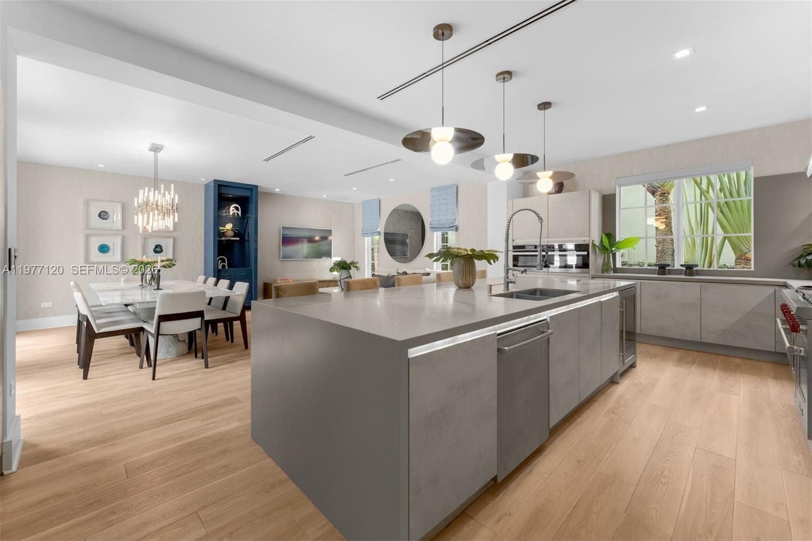 2887 Pine Tree Dr, Miami Beach FL 33140 — 10