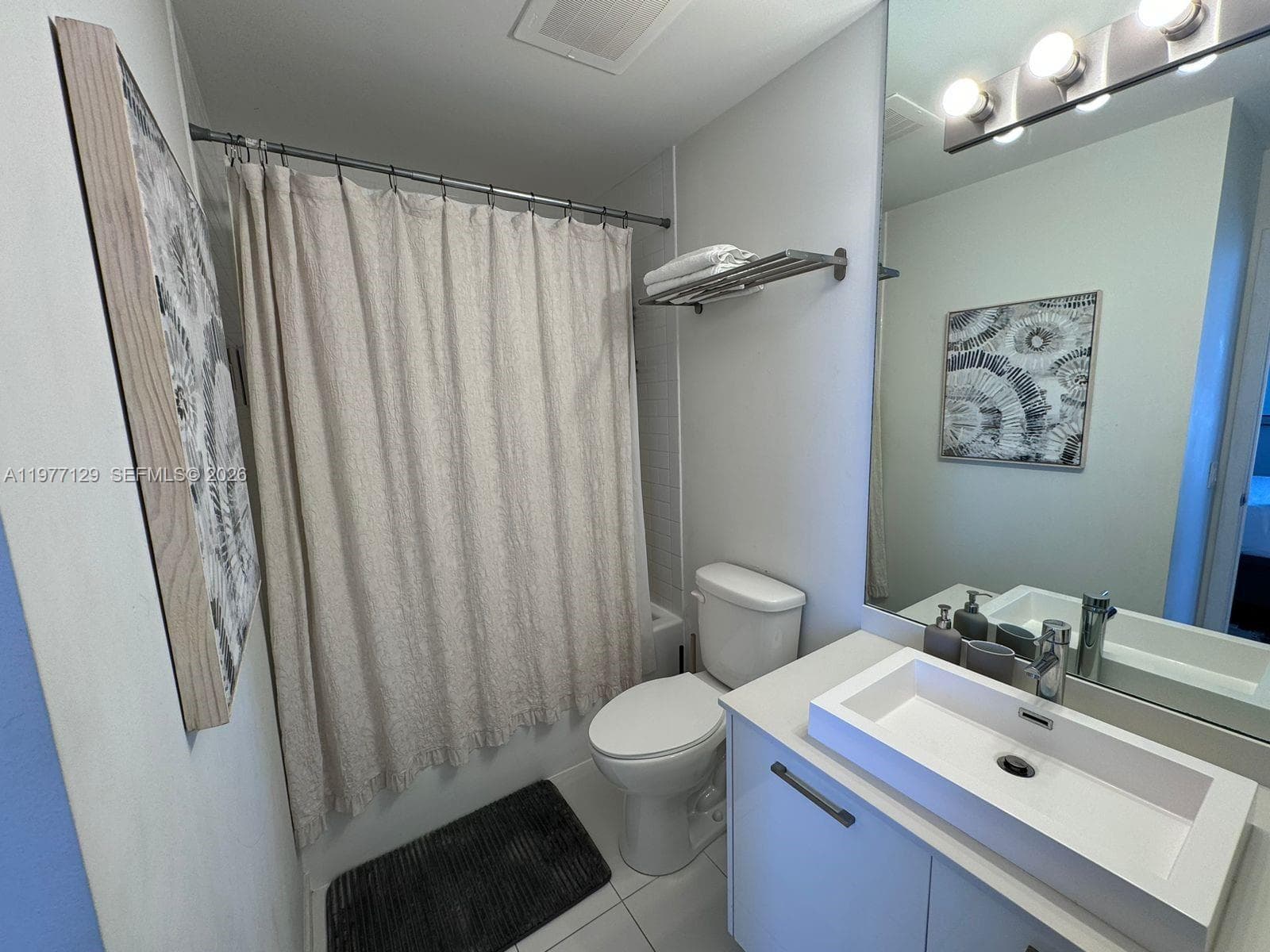 151 SE 1st St # 2406, Miami FL 33131 — 9