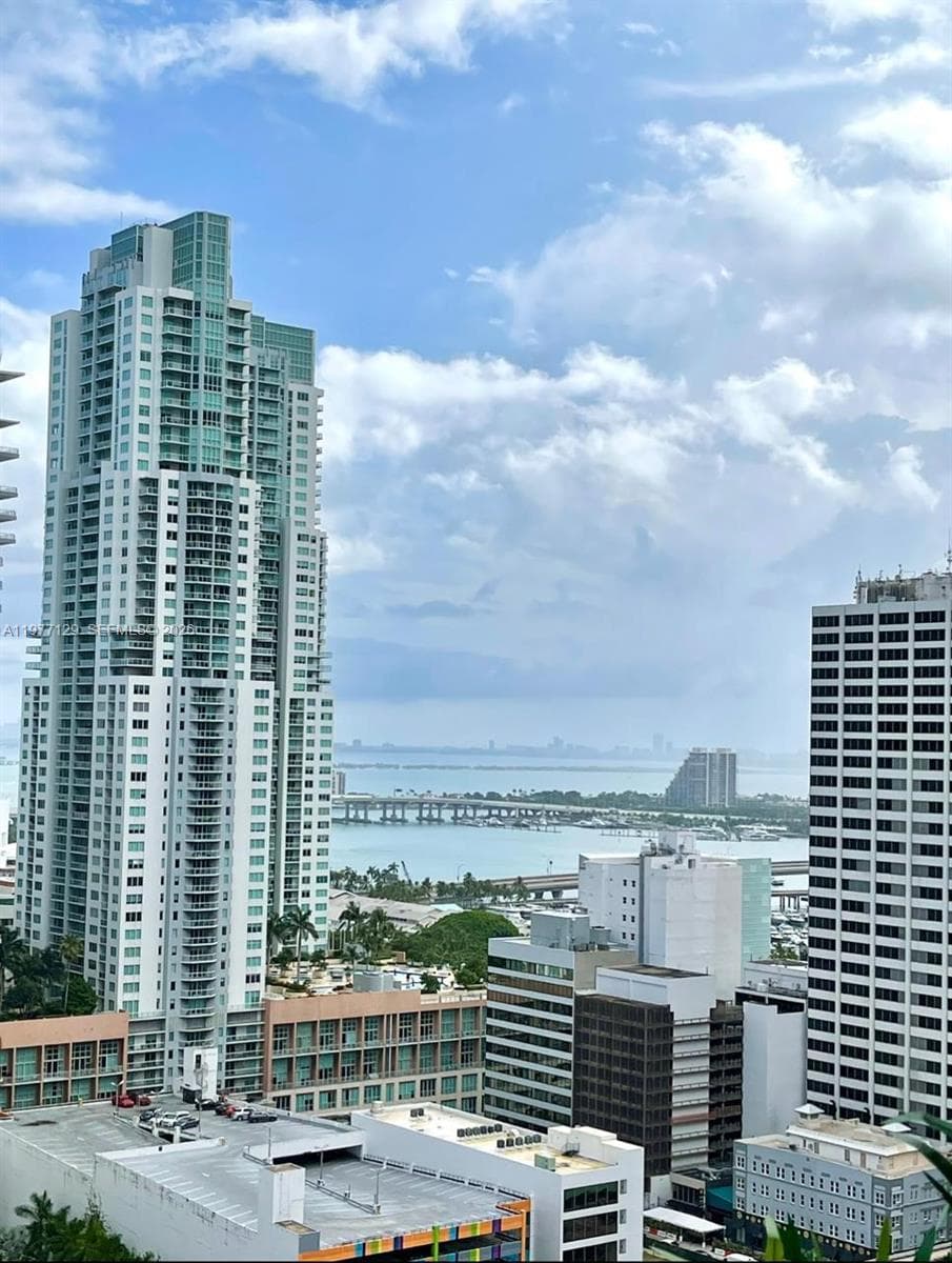 151 SE 1st St # 2406, Miami FL 33131 — 10