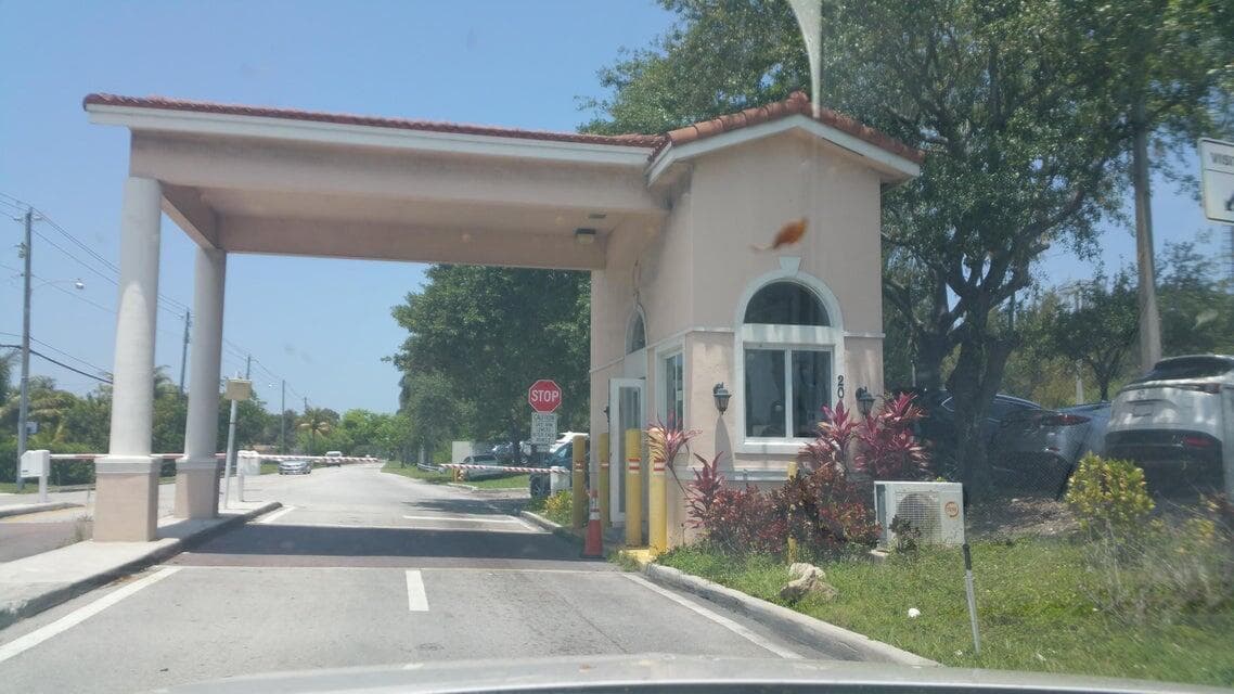 20400 NW 7th Avenue # 204, Miami Gardens FL 33169 — 1
