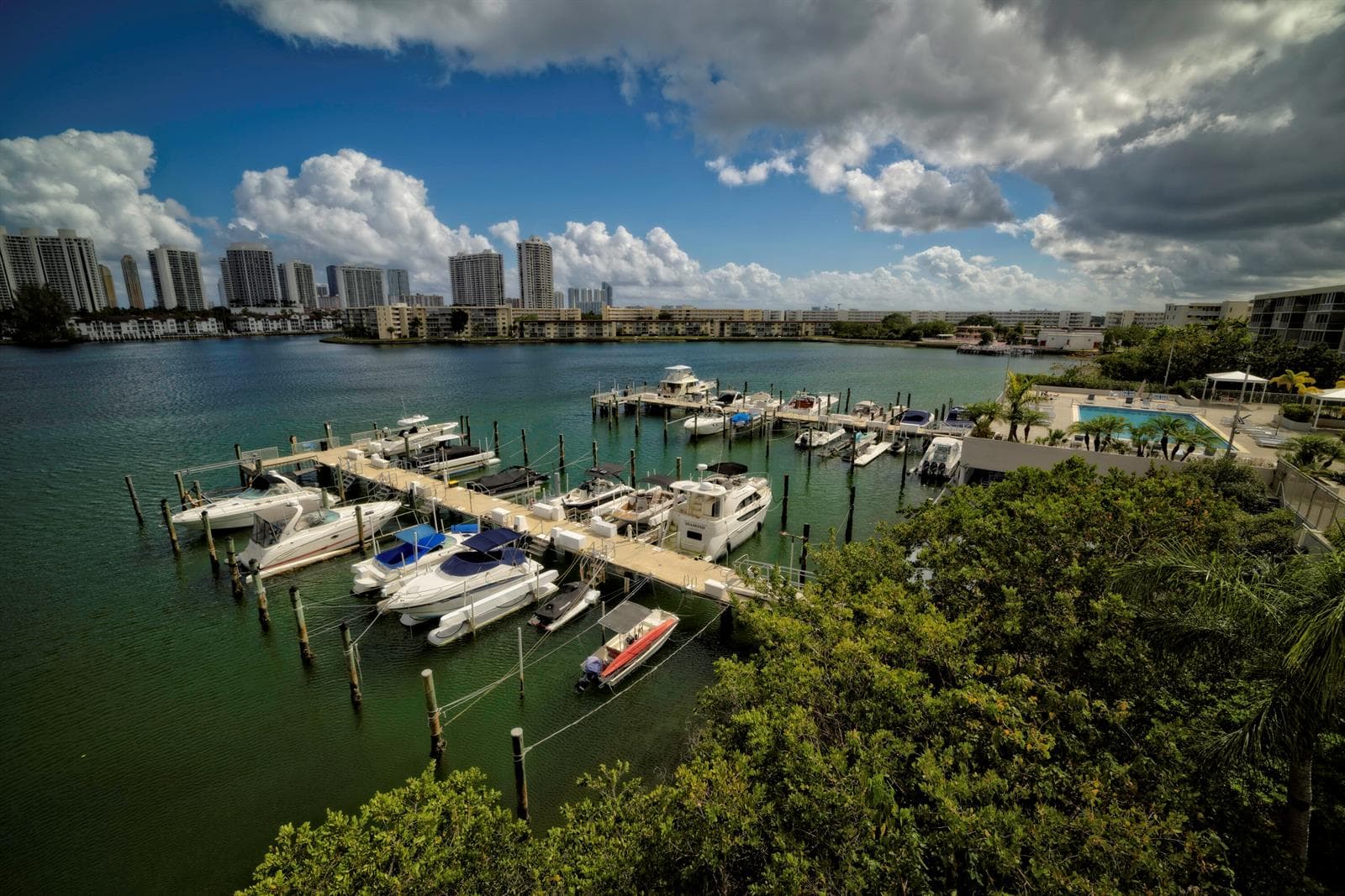 18081 Biscayne Boulevard # 403, Aventura FL 33160 — 2