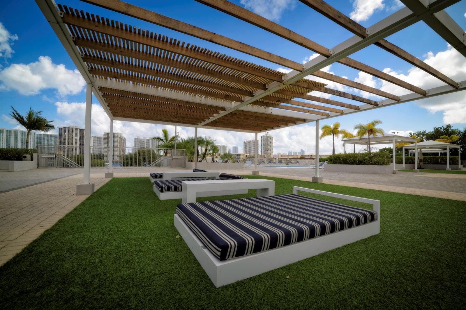 18081 Biscayne Boulevard # 403, Aventura FL 33160 — 16