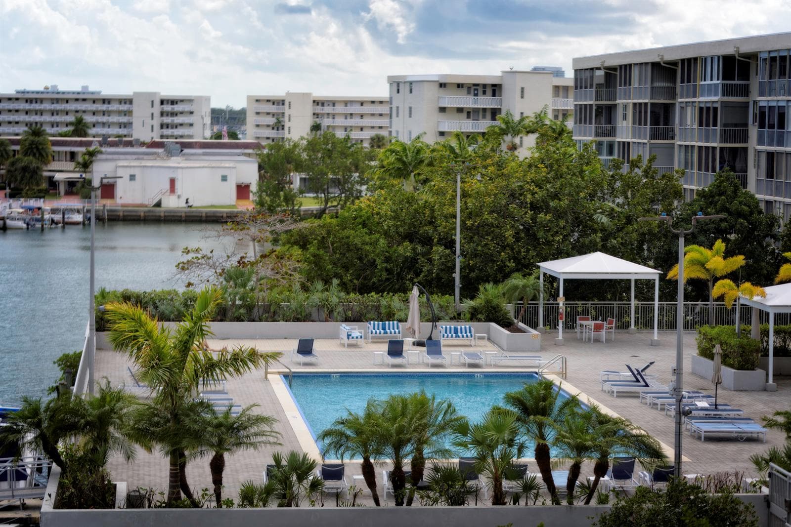 18081 Biscayne Boulevard # 403, Aventura FL 33160 — 29