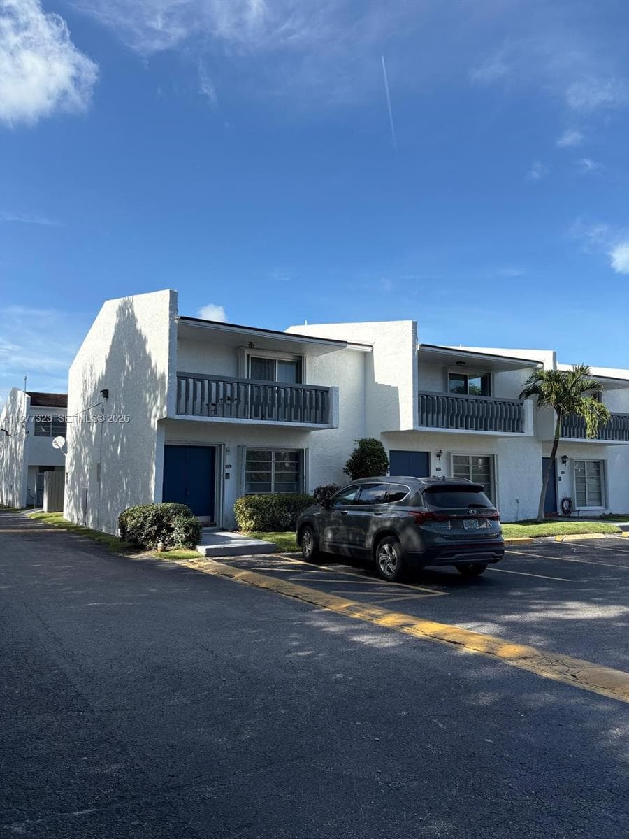 17180 SW 94th Ave # 701, Palmetto Bay FL 33157 — 1