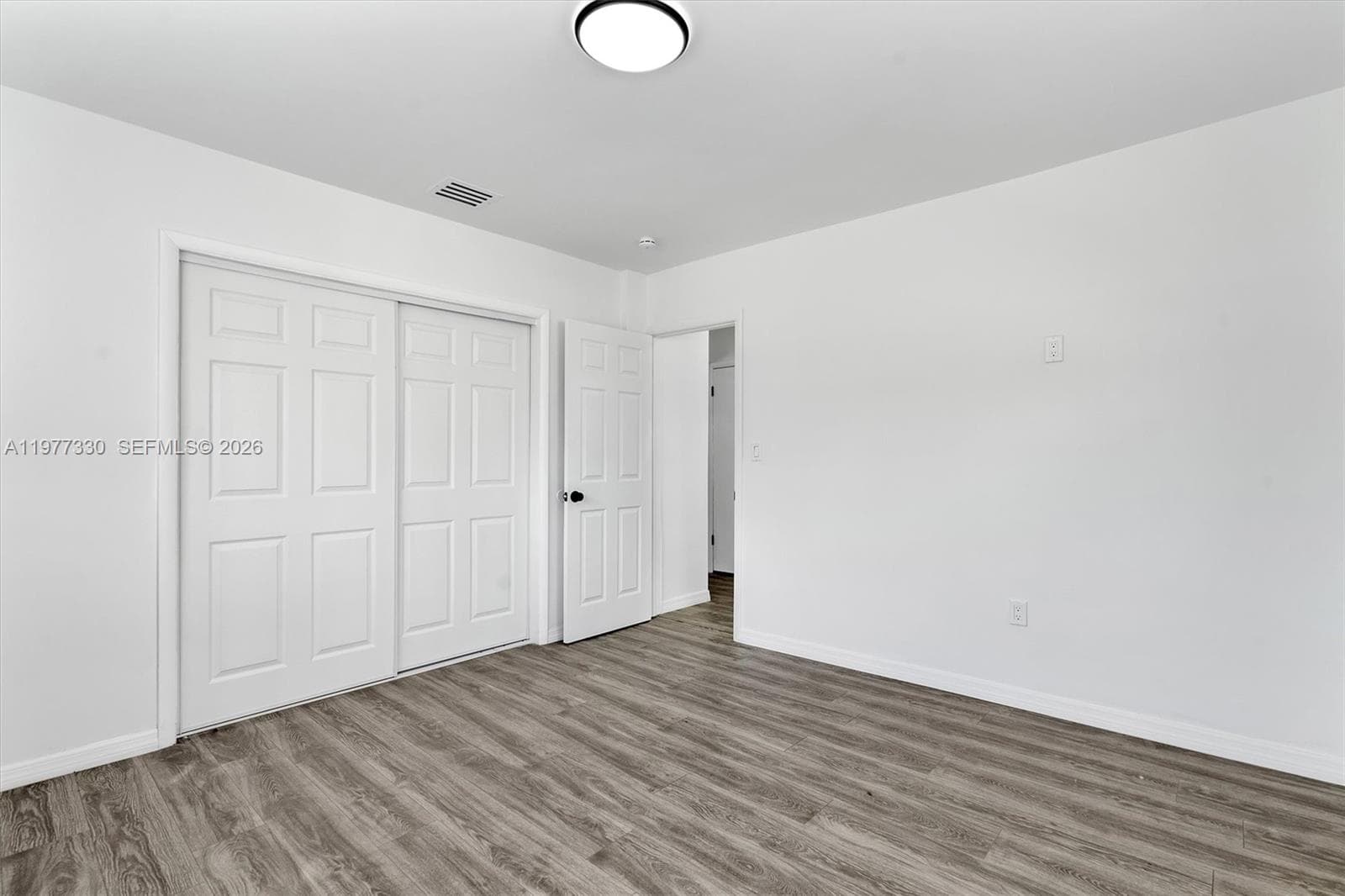 1061 NW 108 ter, Miami FL 33168 — 25