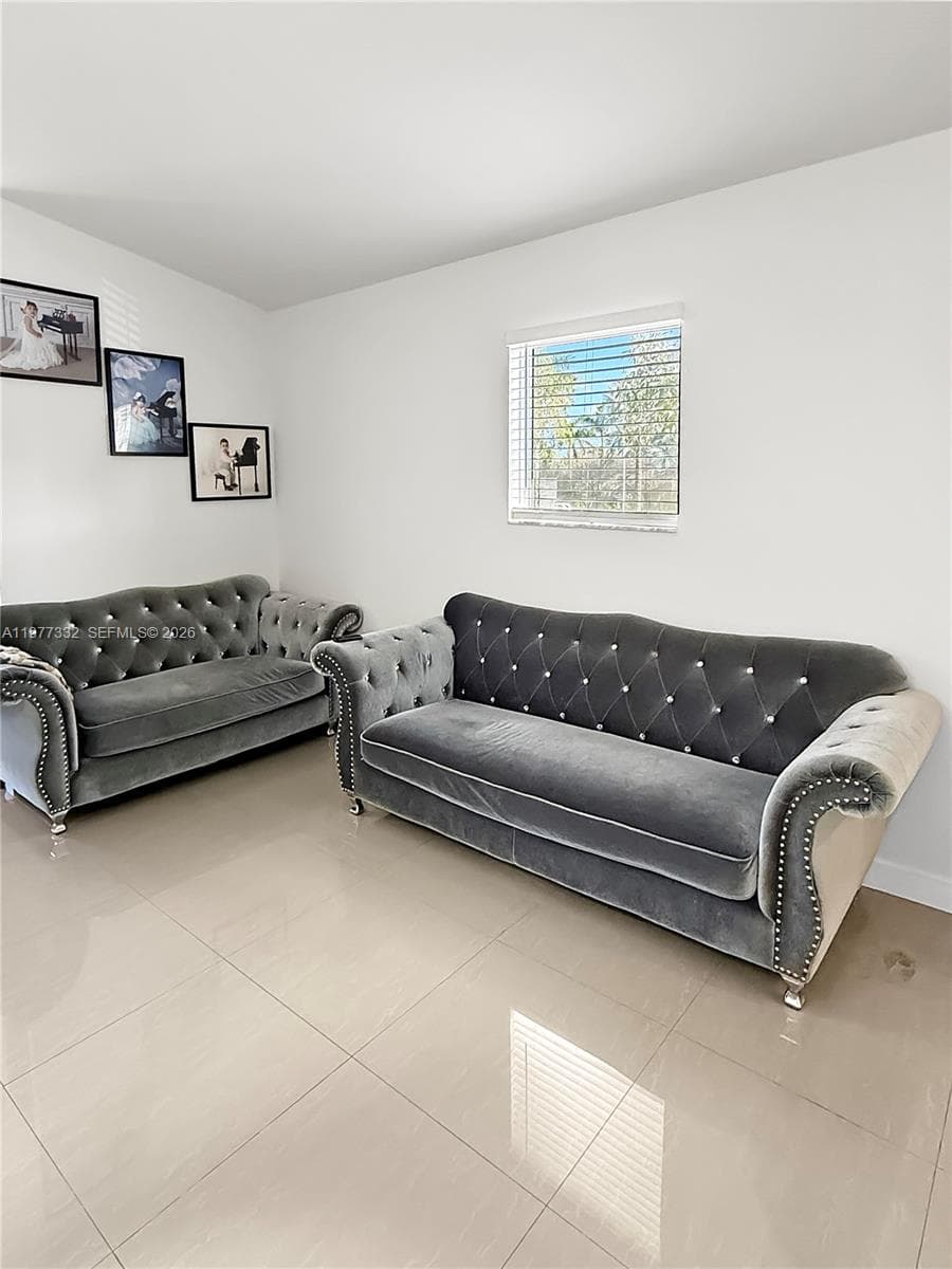 945 NE 34th Ave # 204, Homestead FL 33033 — 6