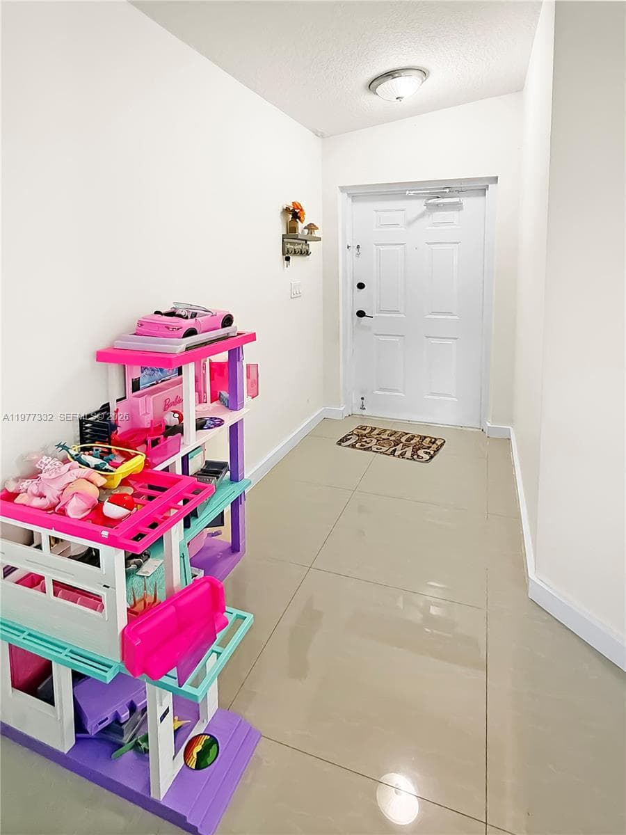 945 NE 34th Ave # 204, Homestead FL 33033 — 4