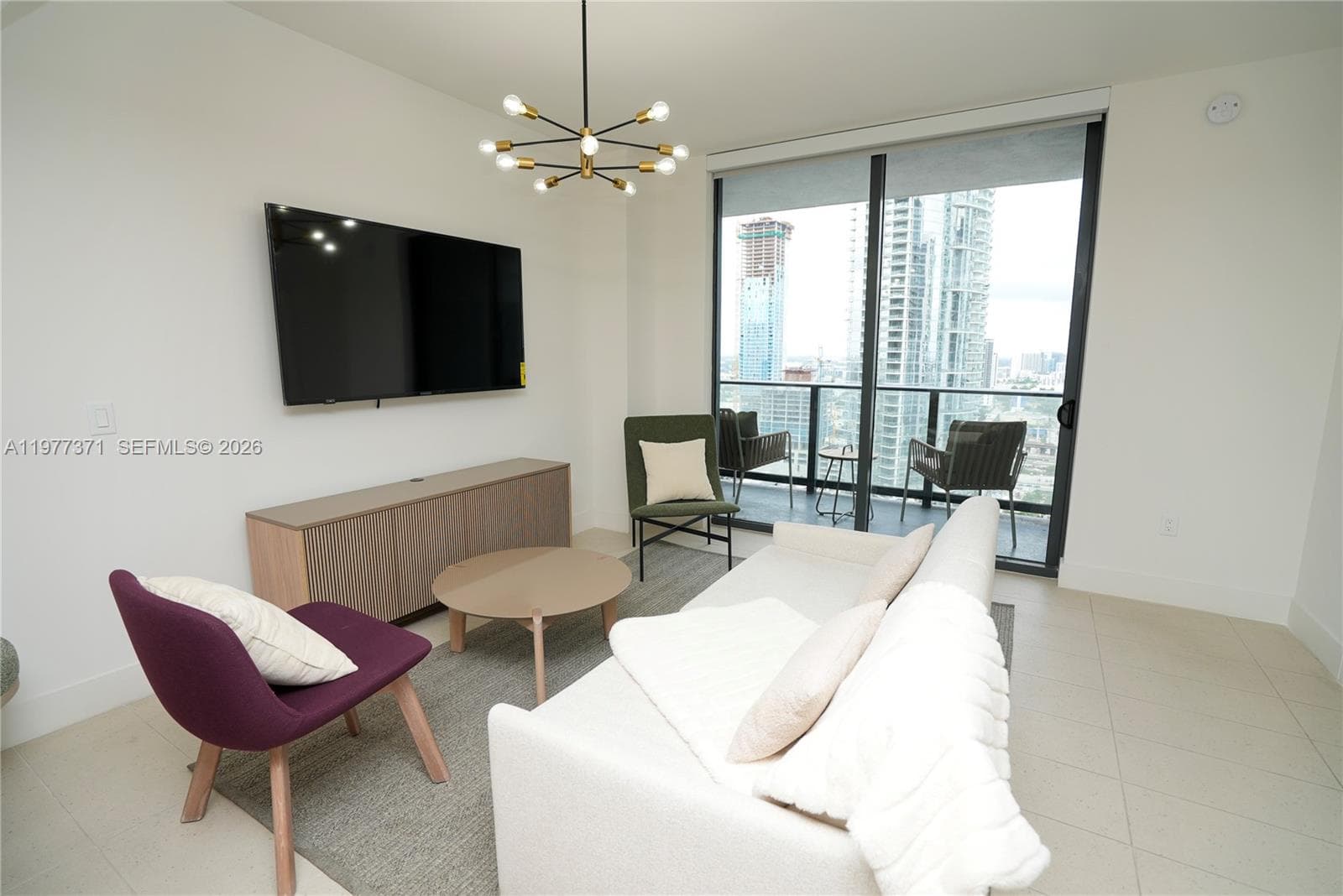159 NE 6th St # 2711, Miami FL 33132 — 18