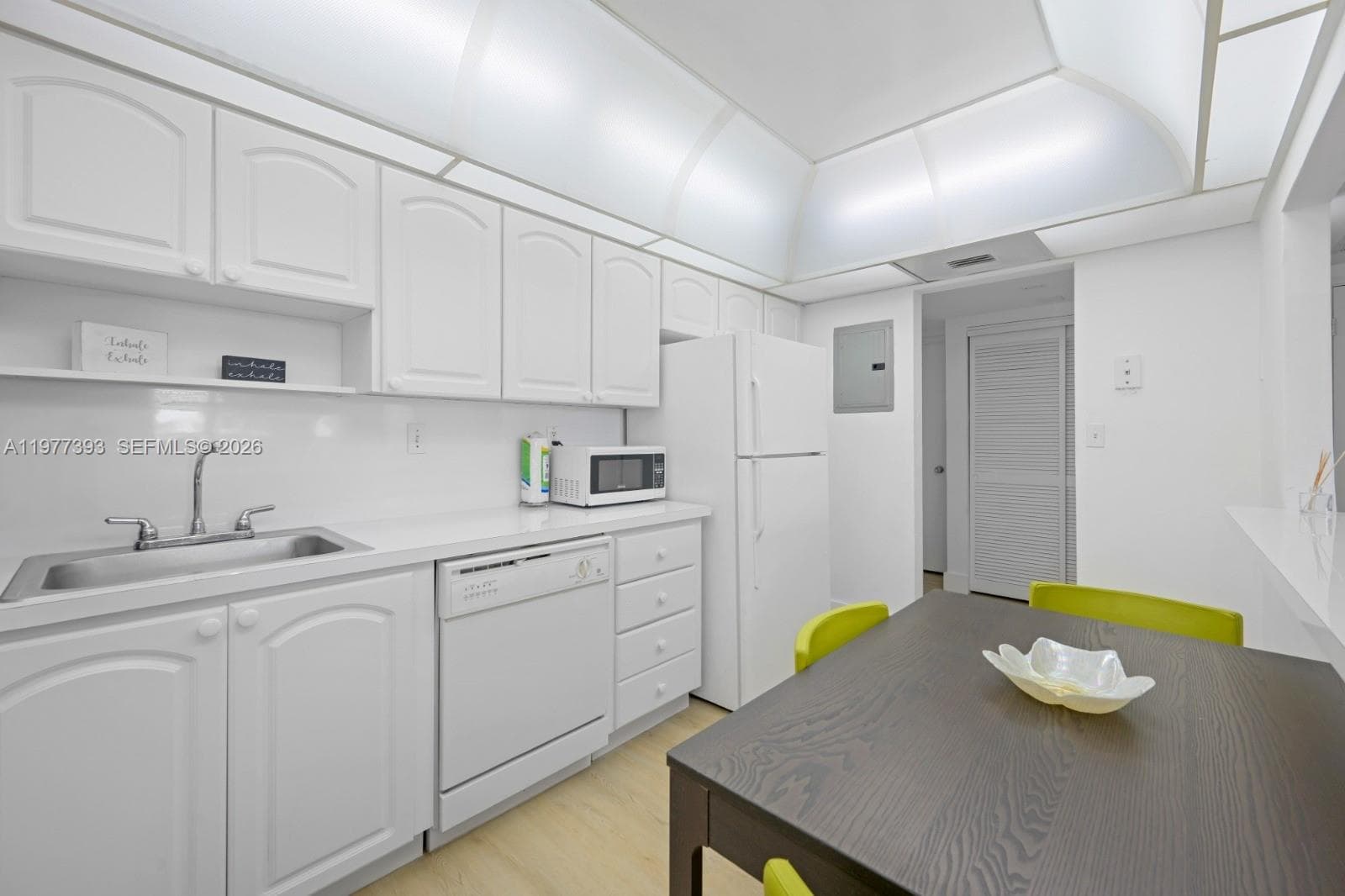 19370 Collins Ave # 422, Sunny Isles Beach FL 33160 — 10