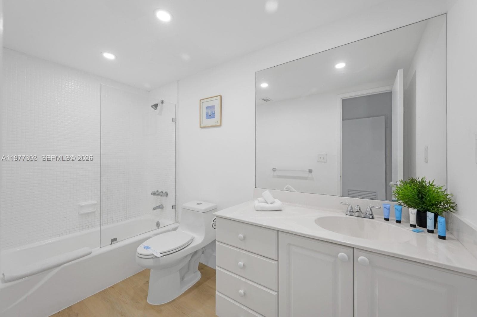 19370 Collins Ave # 422, Sunny Isles Beach FL 33160 — 14