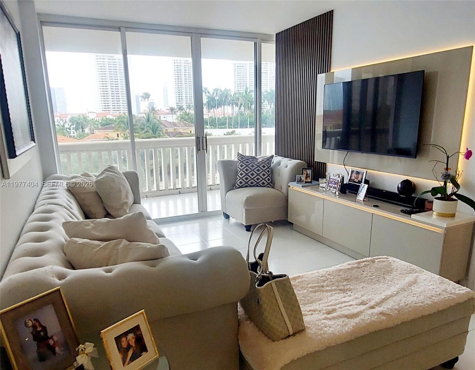 1000 W Island Blvd # 508, Aventura FL 33160 — 6
