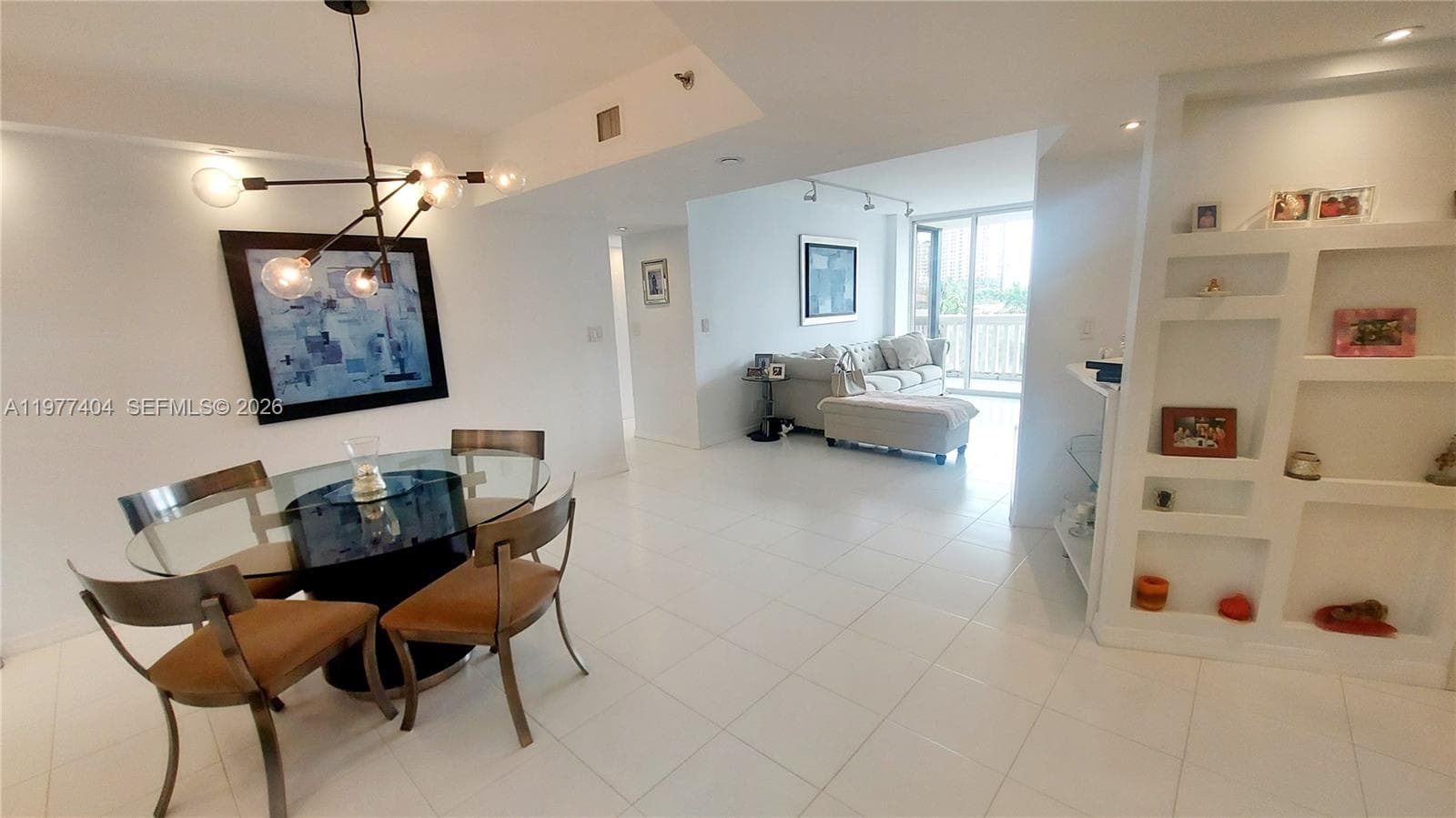 1000 W Island Blvd # 508, Aventura FL 33160 — 9