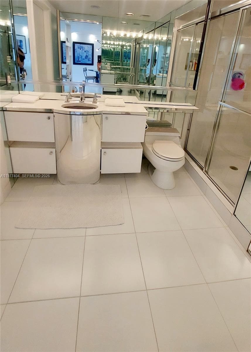 1000 W Island Blvd # 508, Aventura FL 33160 — 11