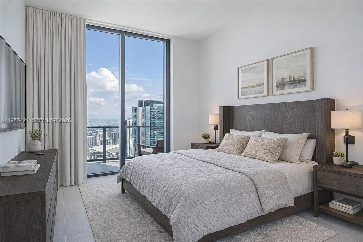 159 NE 6th St # 5115, Miami FL 33132 — 17