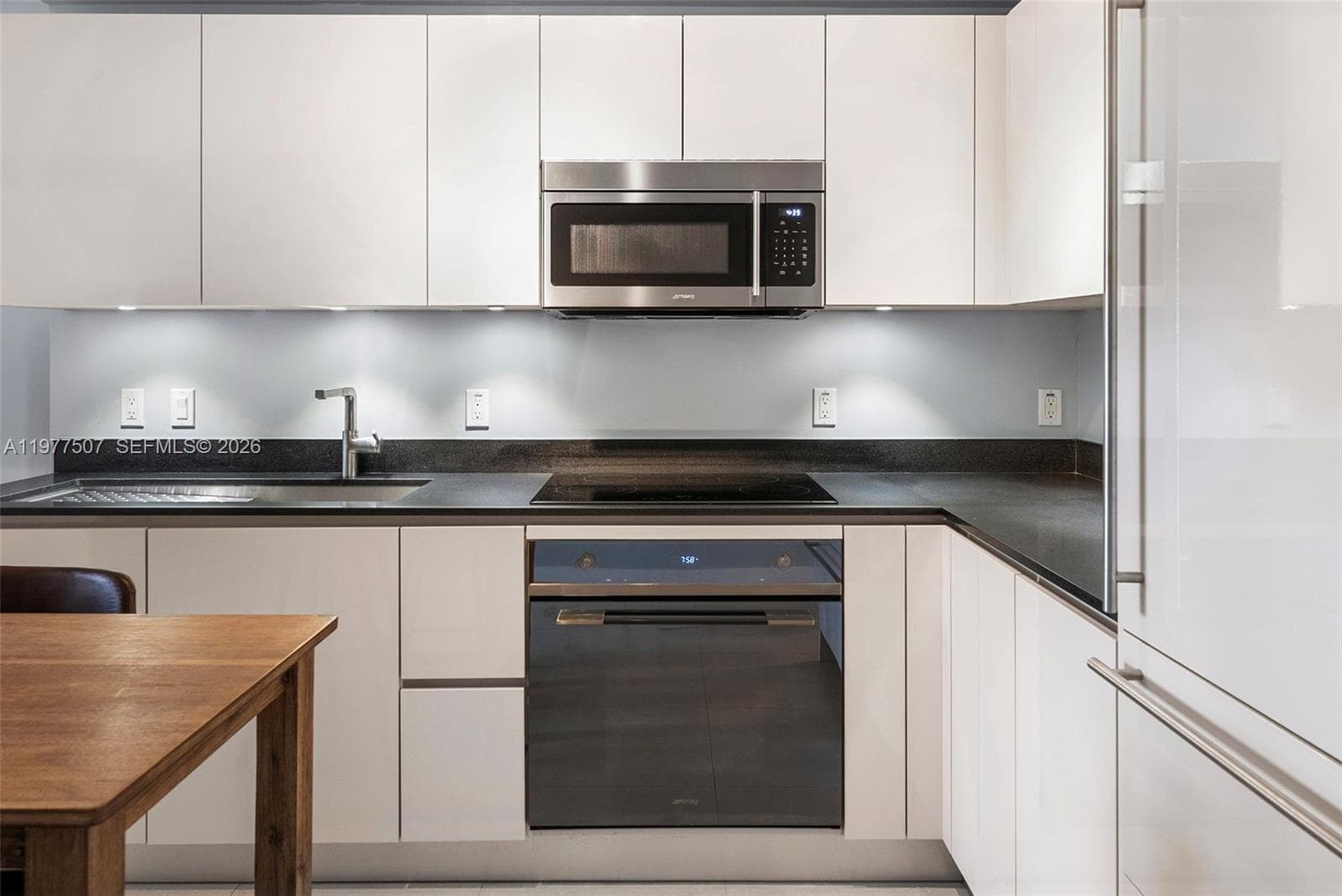 1010 Brickell Ave # 3610, Miami FL 33131 — 17