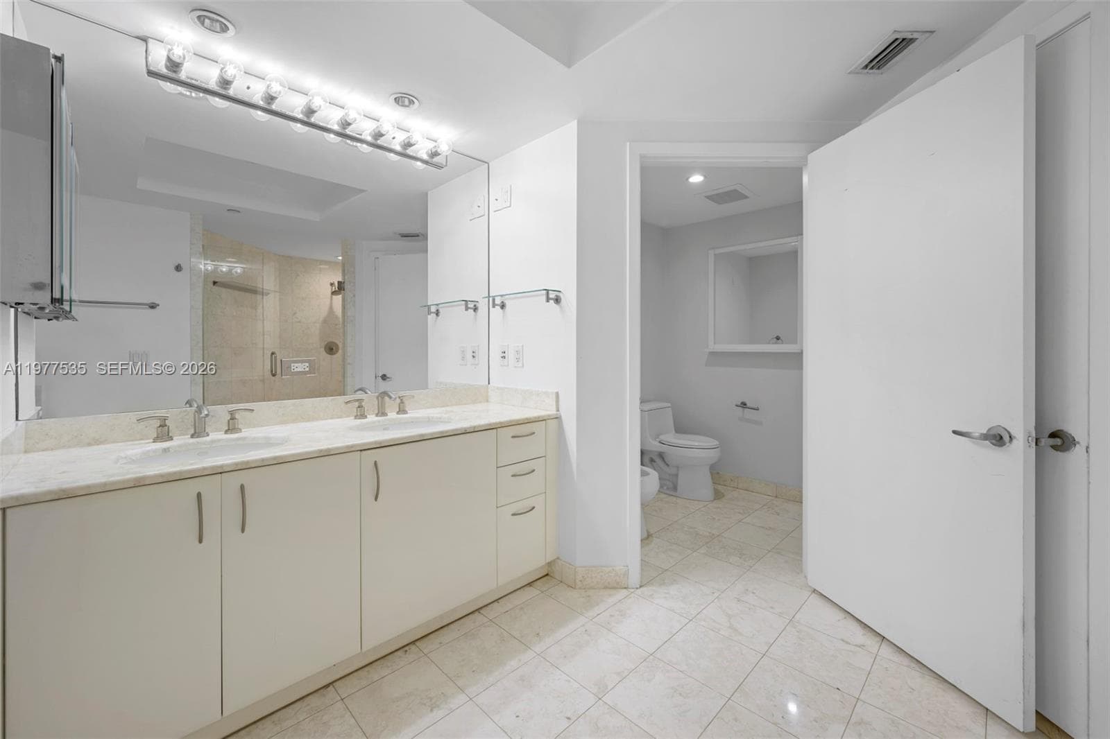 1331 Brickell Bay Dr # 911, Miami FL 33131 — 15