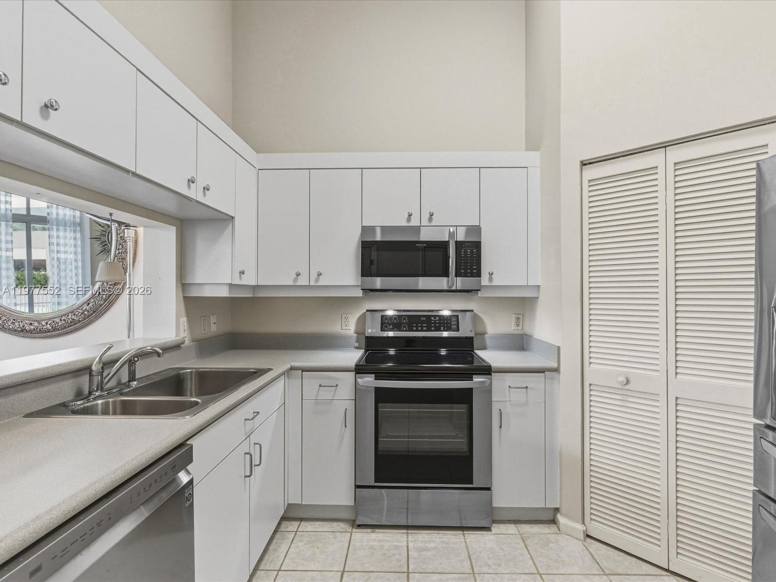 701 Brickell Key Blvd # 301, Miami FL 33131 — 9