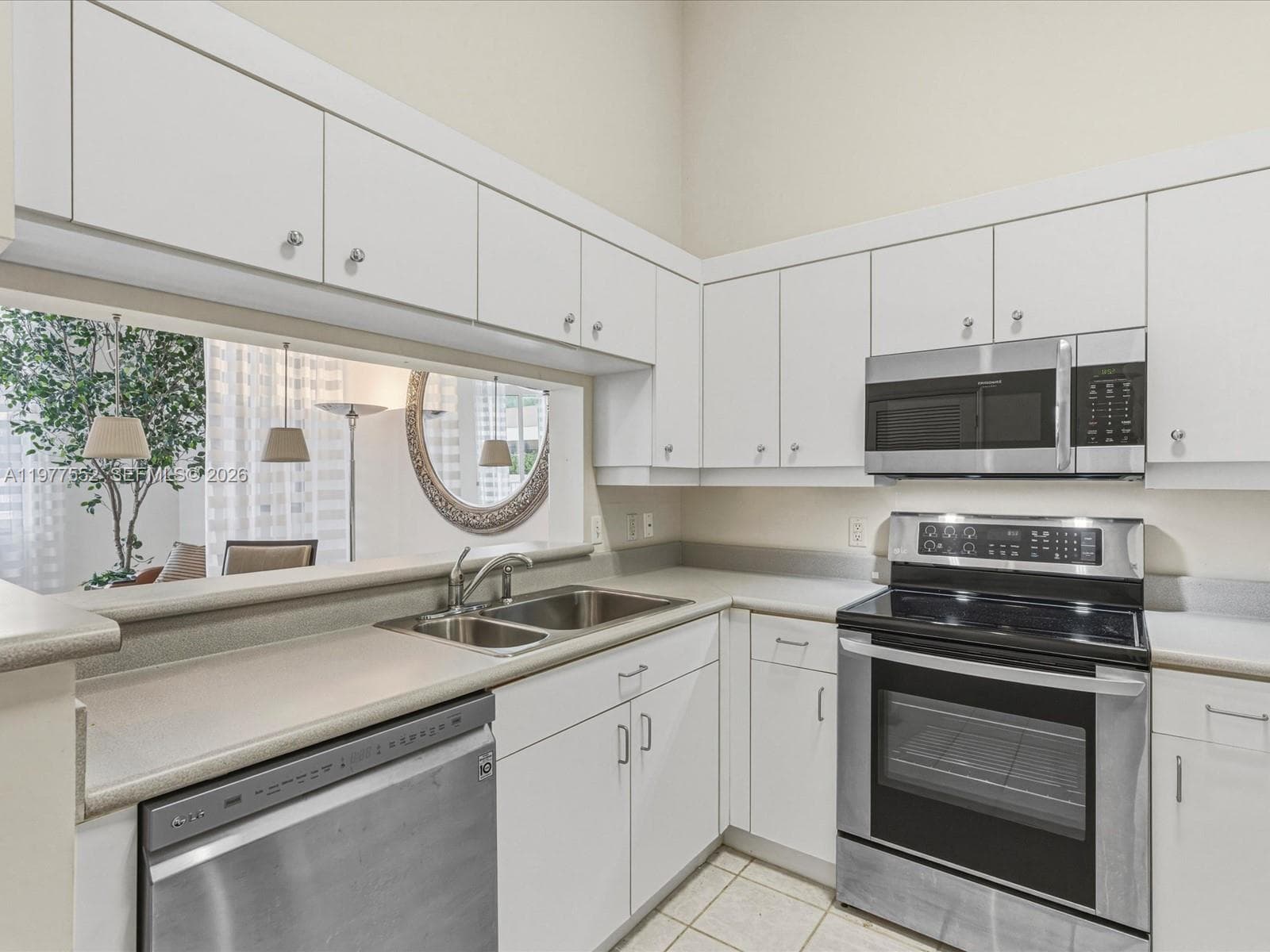 701 Brickell Key Blvd # 301, Miami FL 33131 — 48