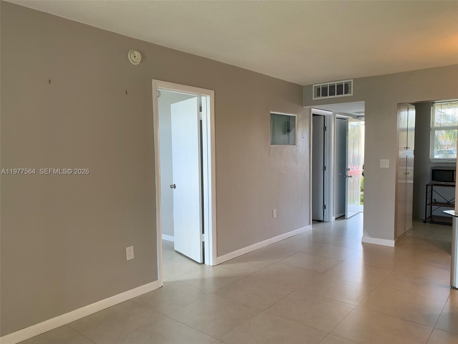 3010 Marcos Dr # R105, Aventura FL 33160 — 6