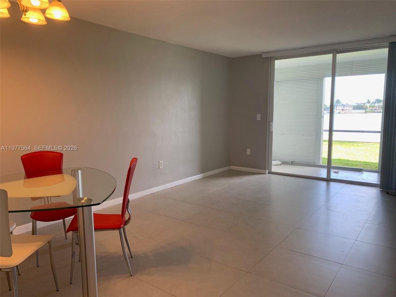 3010 Marcos Dr # R105, Aventura FL 33160 — 1
