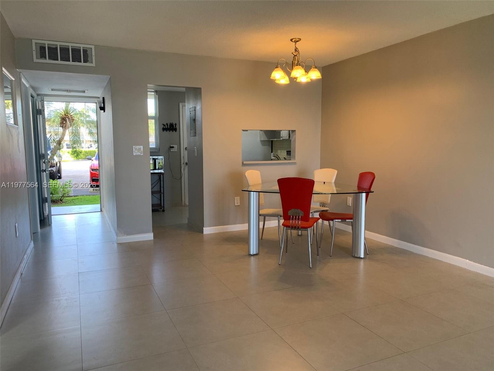 3010 Marcos Dr # R105, Aventura FL 33160 — 5