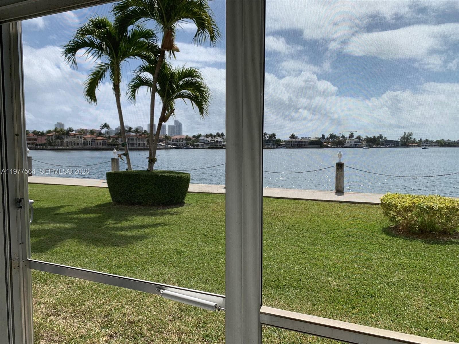 3010 Marcos Dr # R105, Aventura FL 33160 — 20