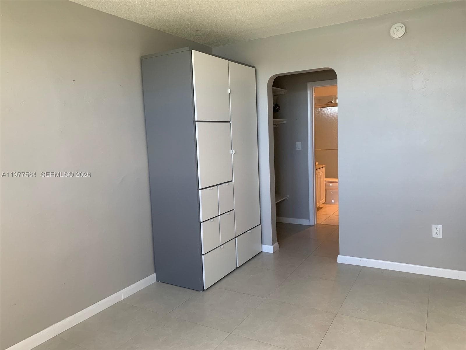 3010 Marcos Dr # R105, Aventura FL 33160 — 9