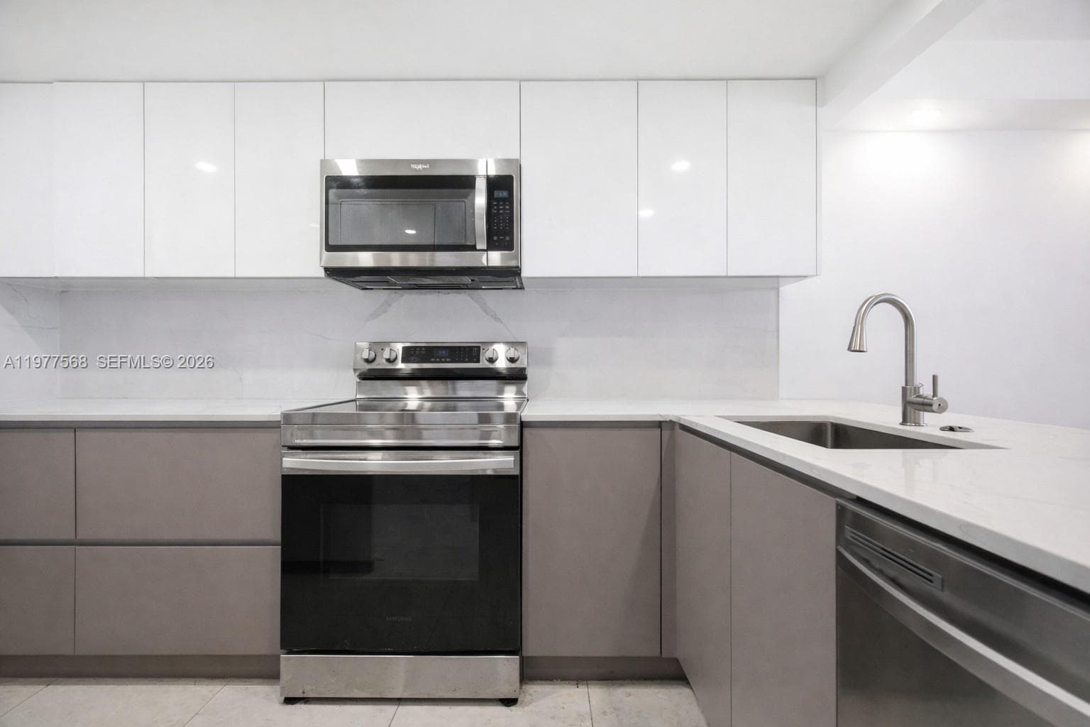 1717 N Bayshore Dr # 3354, Miami FL 33132 — 3