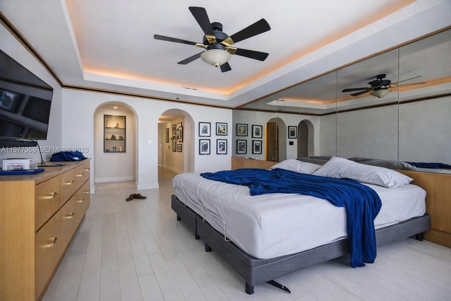 1717 N Bayshore Dr # 3354, Miami FL 33132 — 24