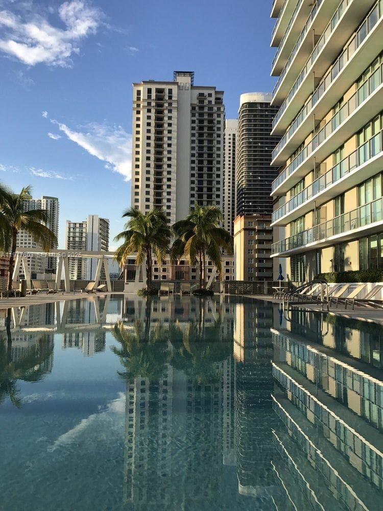 1111 SW 1st Ave, Miami FL 33130 — 2