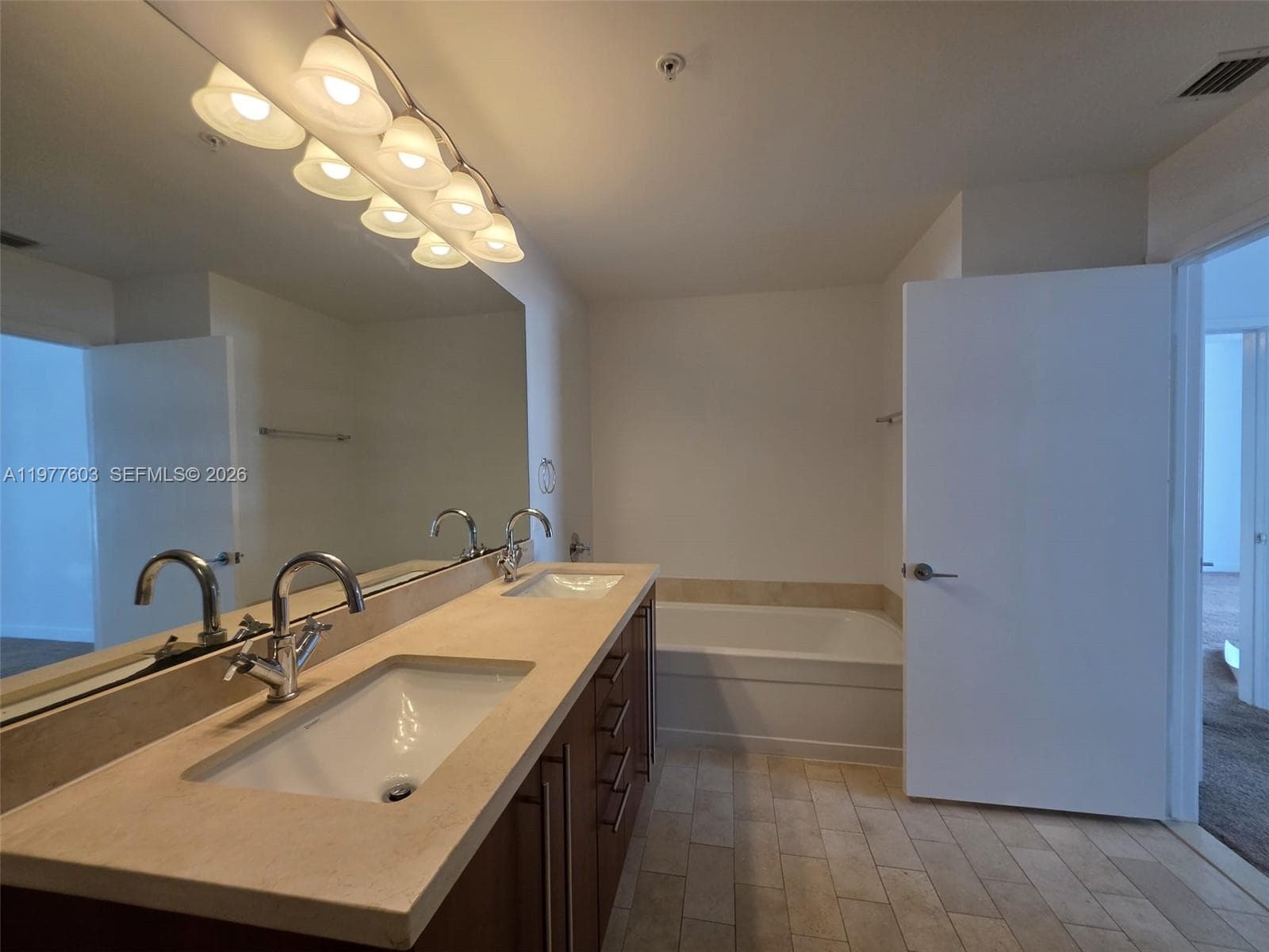 1111 SW 1st Ave, Miami FL 33130 — 17