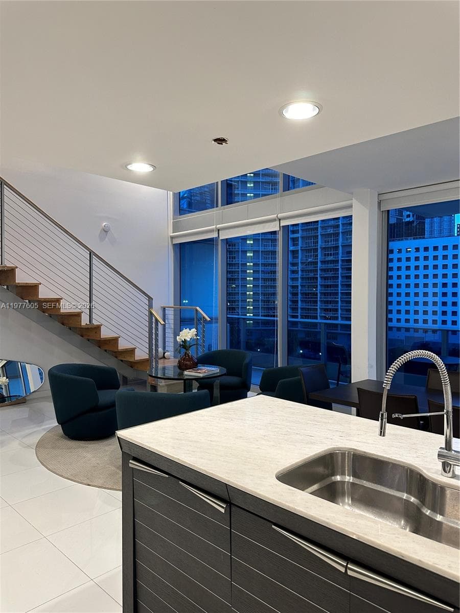 200 S Biscayne Boulevard Way # 703, Miami FL 33131 — 3
