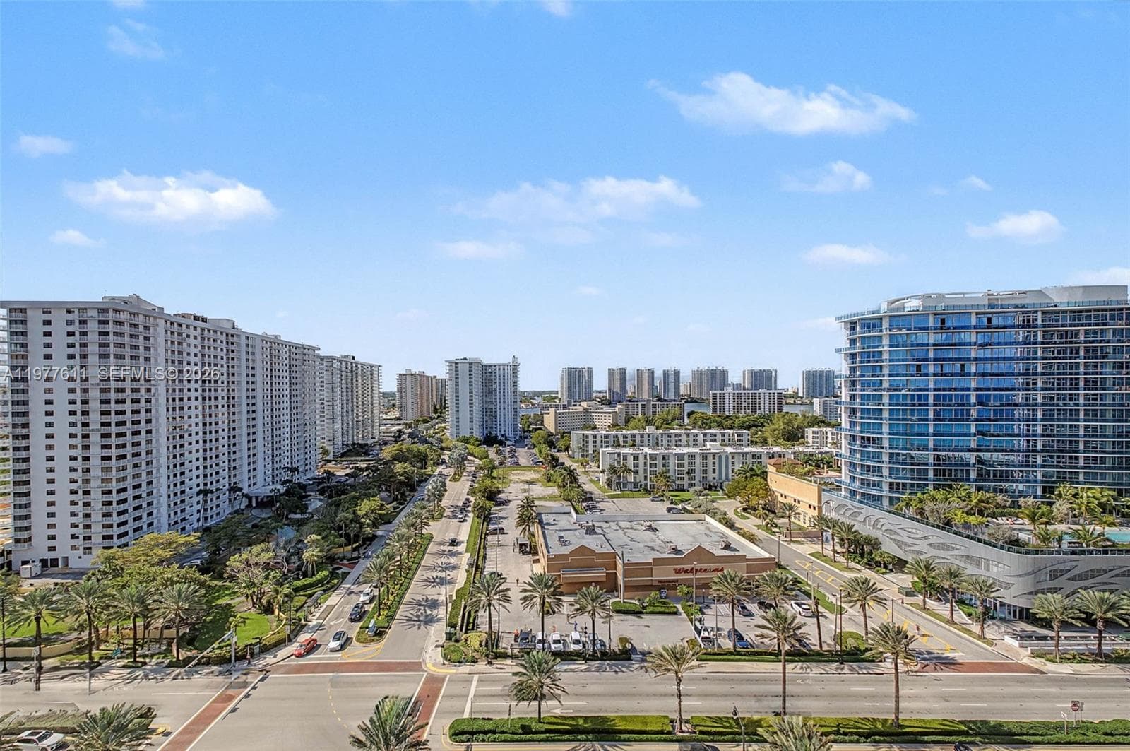 17475 Collins Ave # 904, Miami Beach FL 33160 — 30