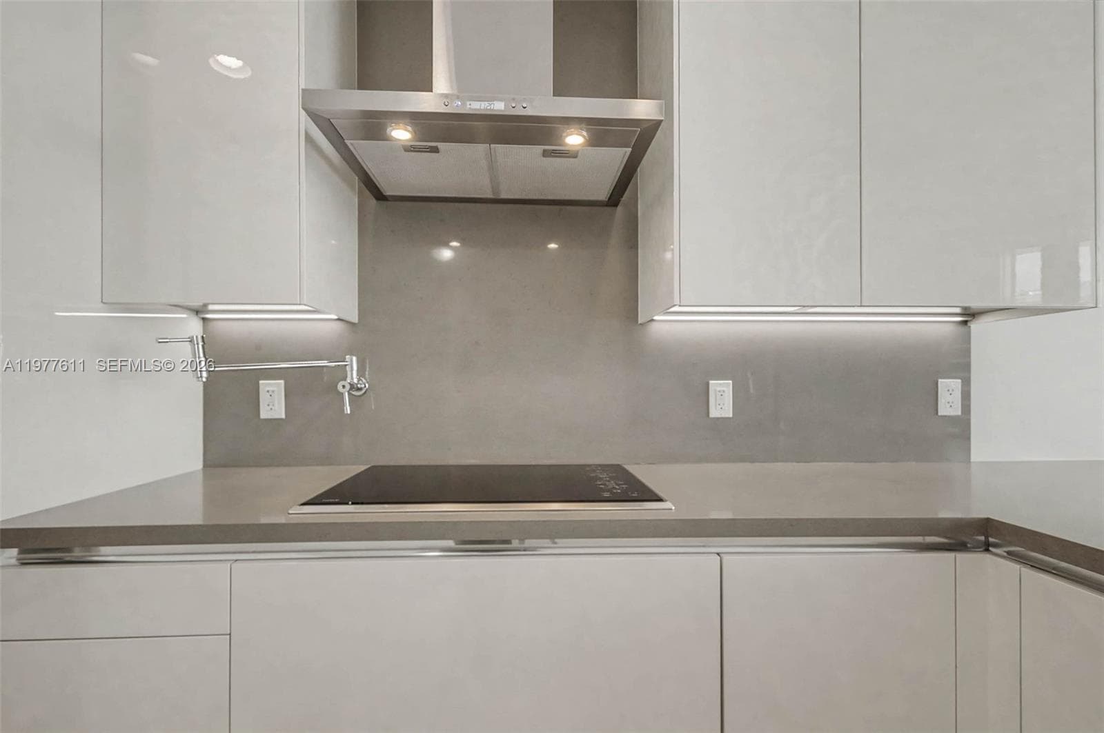 17475 Collins Ave # 904, Miami Beach FL 33160 — 15